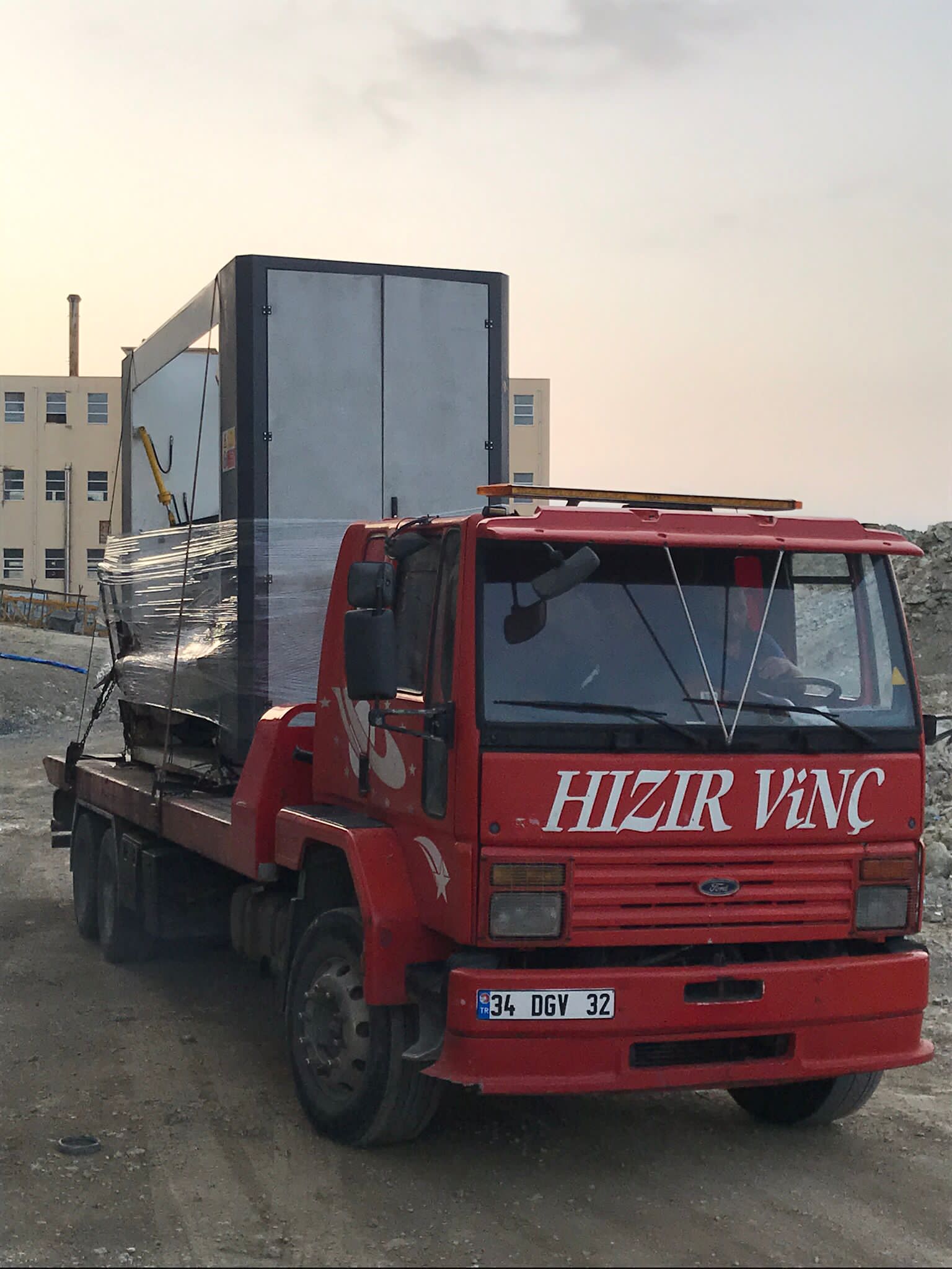 34 DGV 32